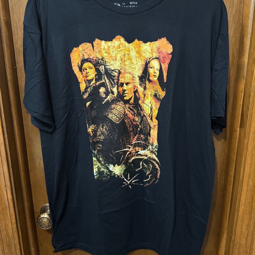 The Witcher - NWOT size XL